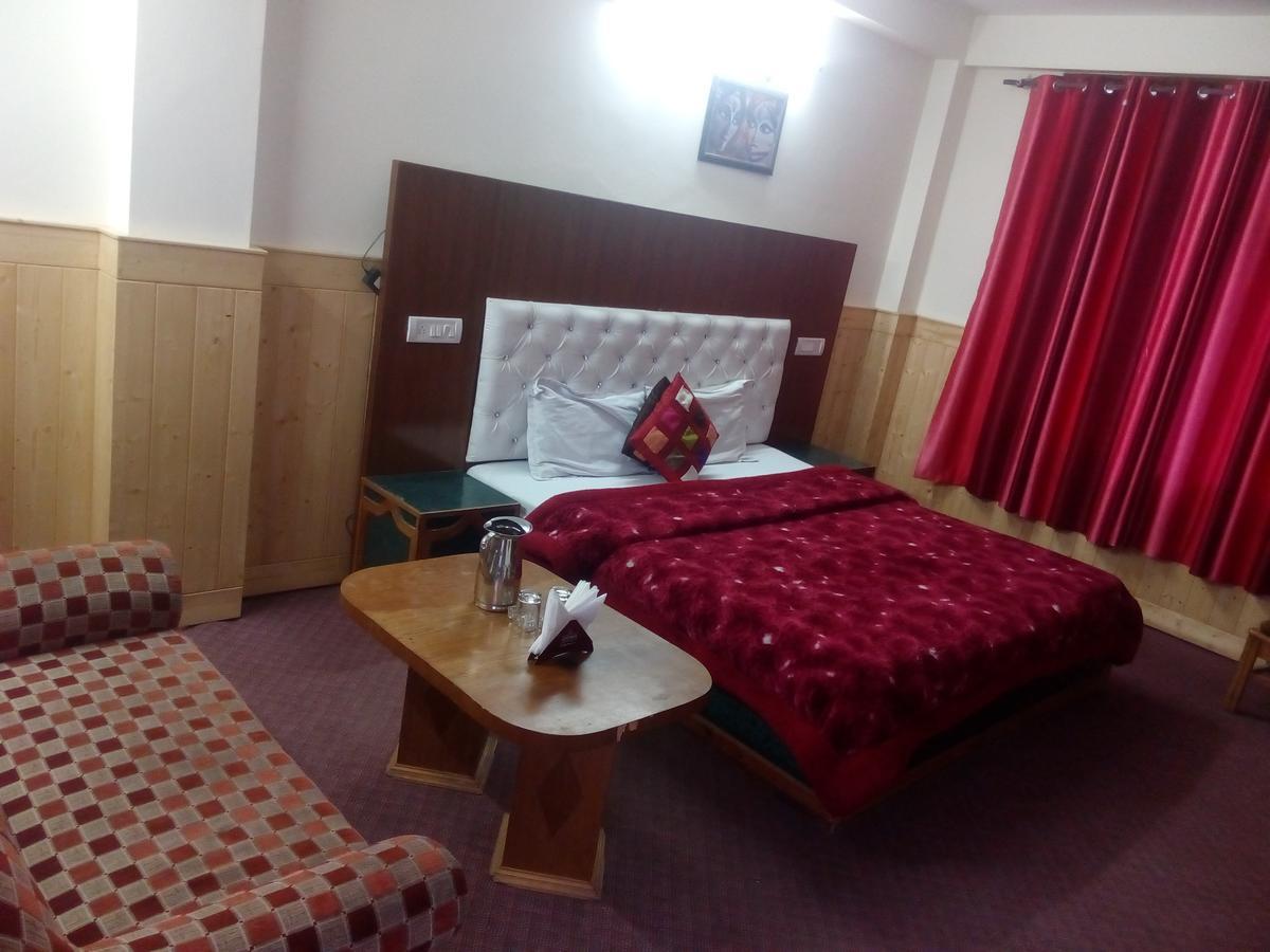 Gautam Hotel & Cottage Manāli Exterior foto