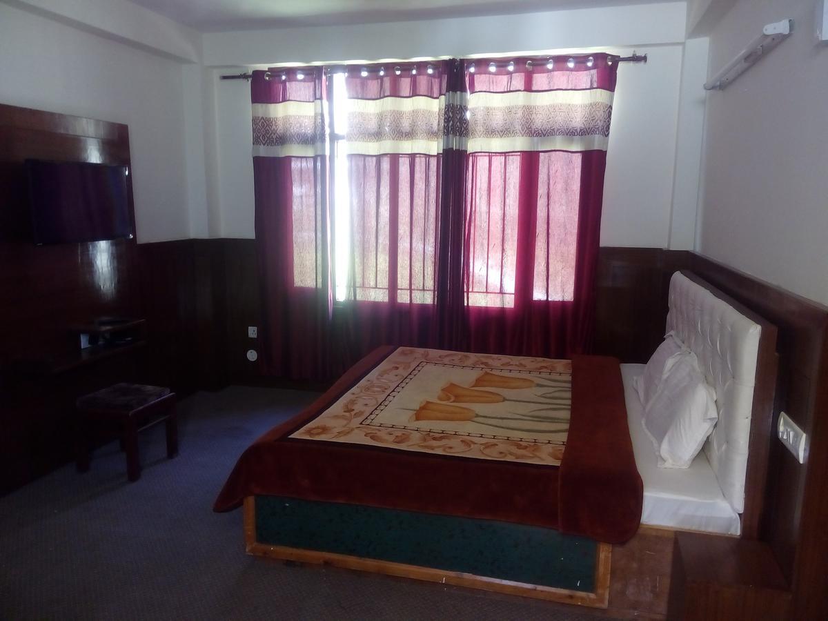 Gautam Hotel & Cottage Manāli Exterior foto